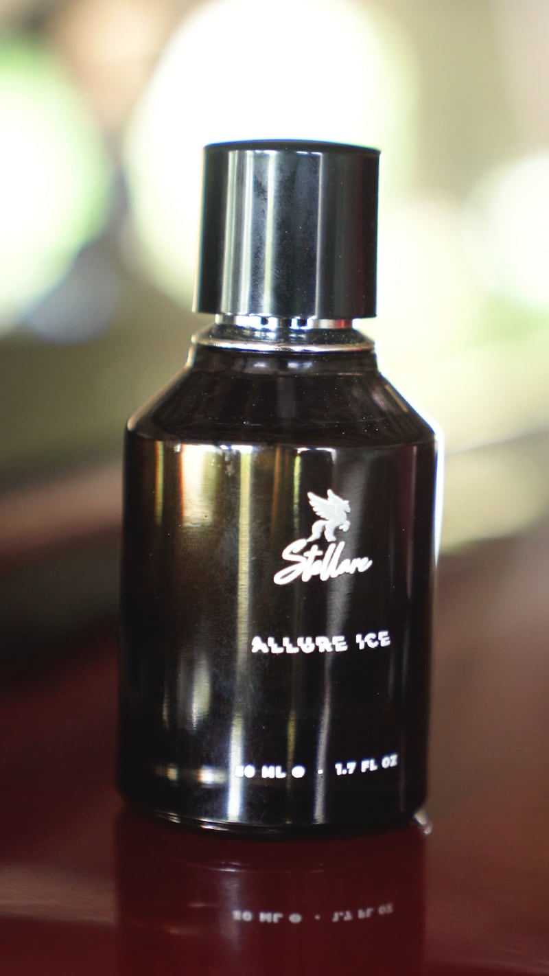 The Allure Ice flacon filling the frame, a still from the film