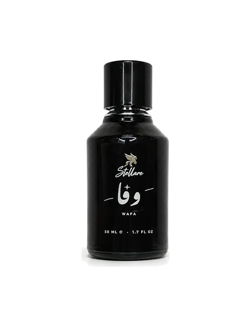 Wafa eau de parfum, the black Stellare flacon on a white ground